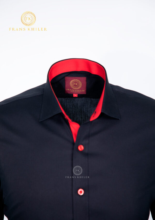 Camisa manga larga negro con puño rojo - Imagen 2